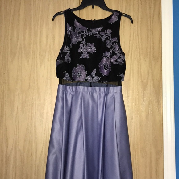Long elegant dress- lavender color - Picture 1 of 5